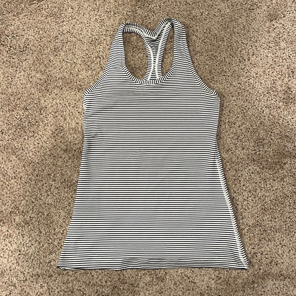 Lululemon Cool Racerback Tank (striped, size 6)